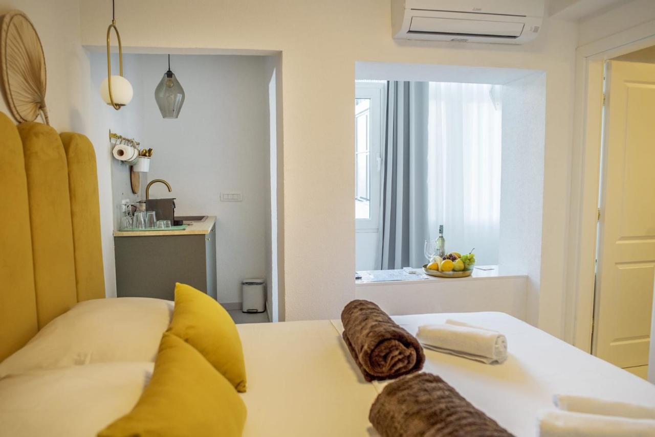 Style Rooms Split Exterior foto