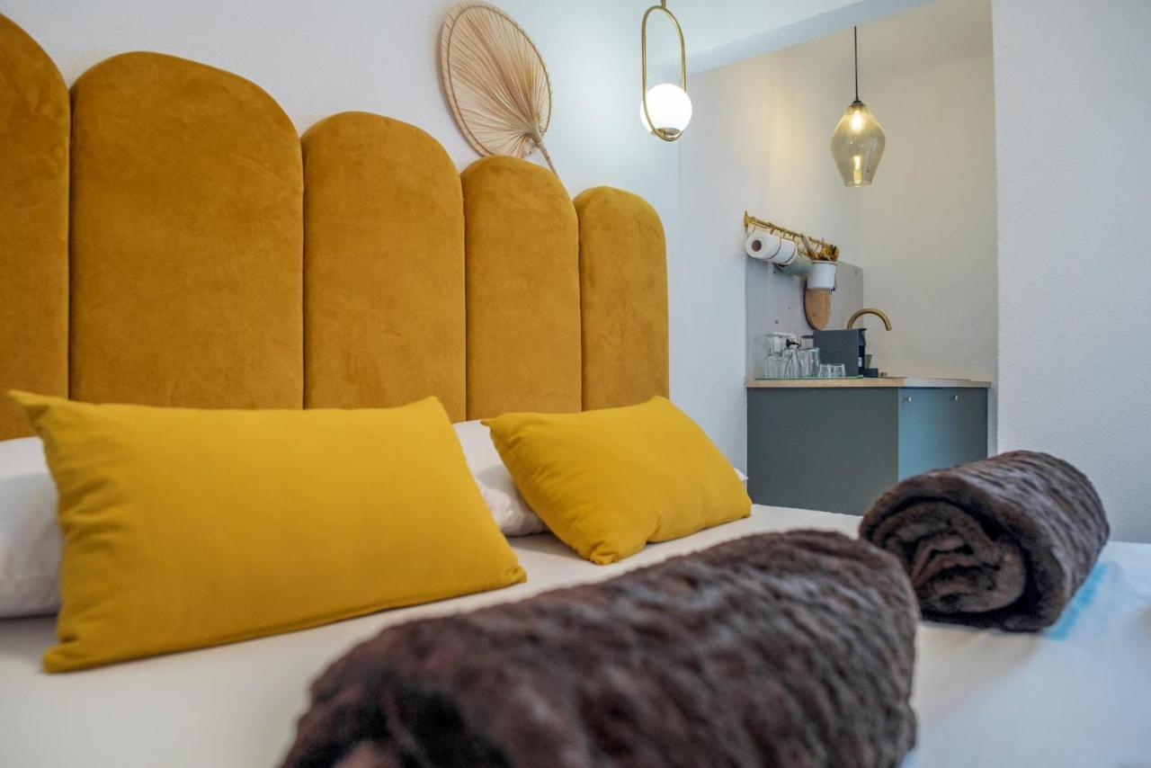 Style Rooms Split Exterior foto