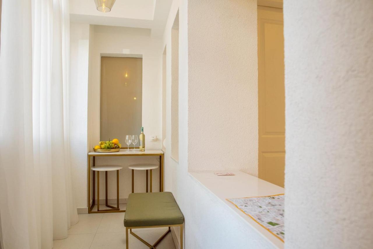 Style Rooms Split Exterior foto