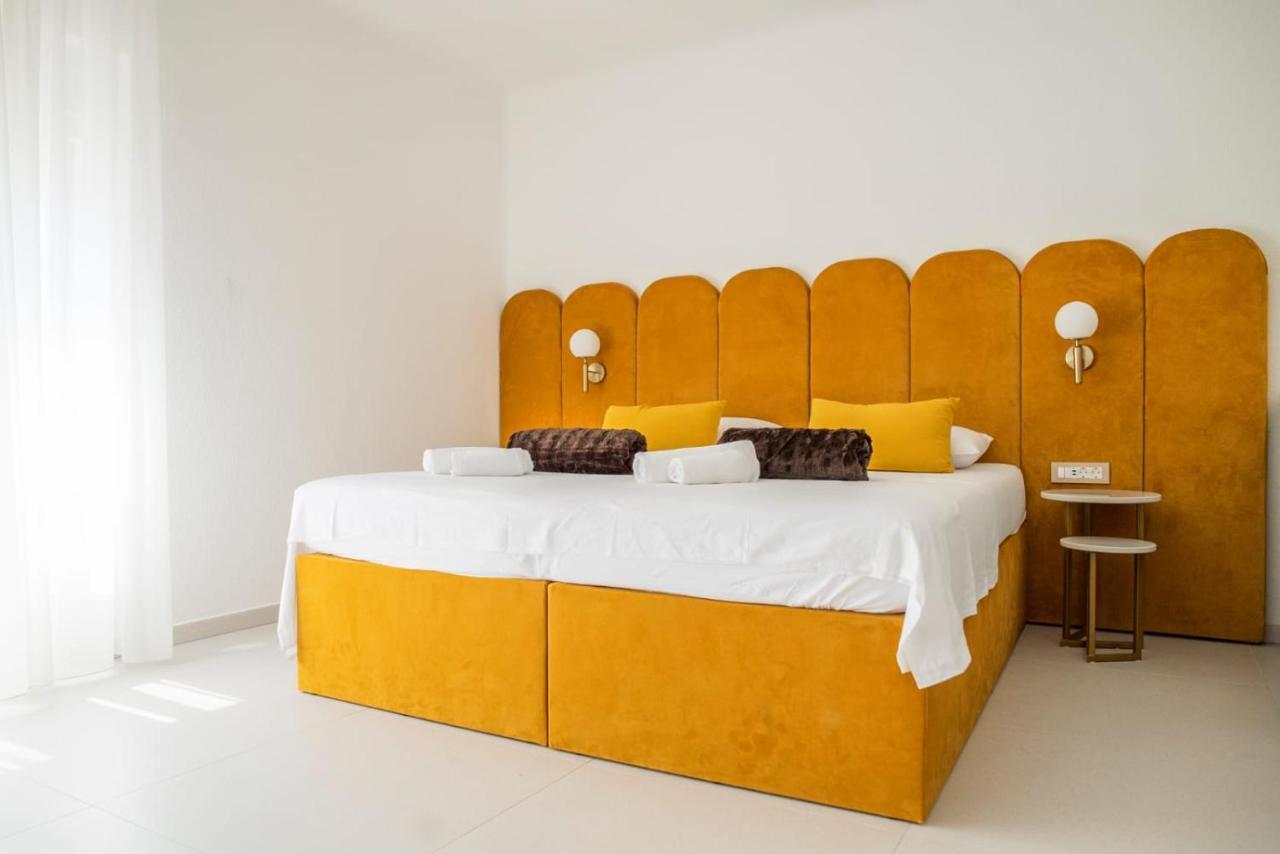Style Rooms Split Exterior foto