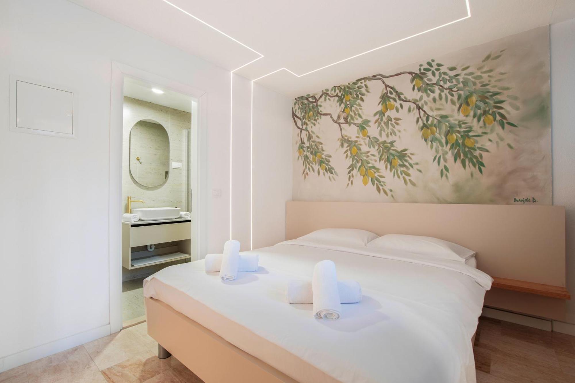Style Rooms Split Exterior foto